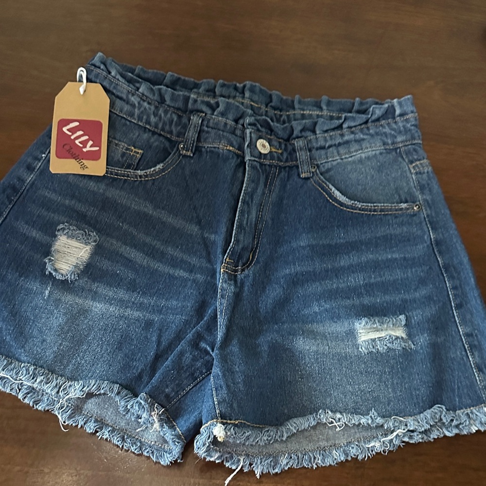 Lily Women's Distressed Blue Jean Shorts size small